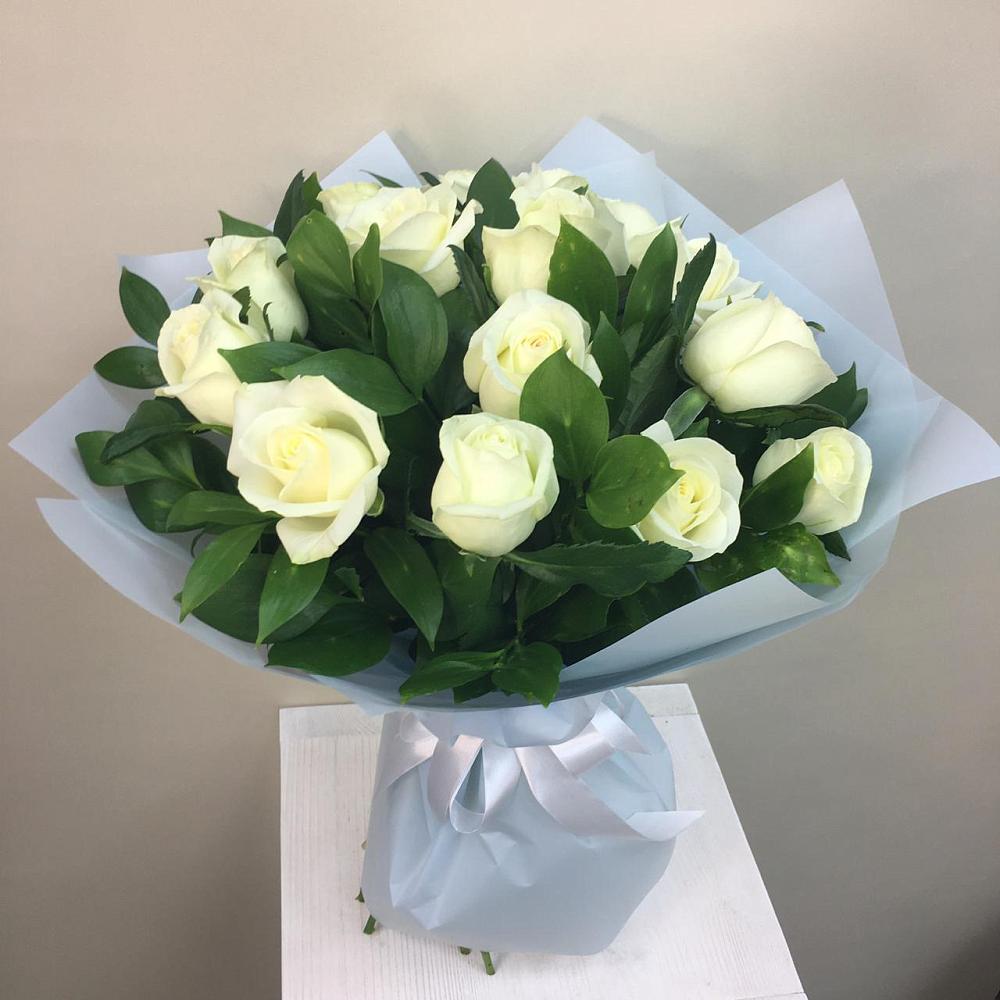 Букет 15 Белых роз Проуд в Духанино