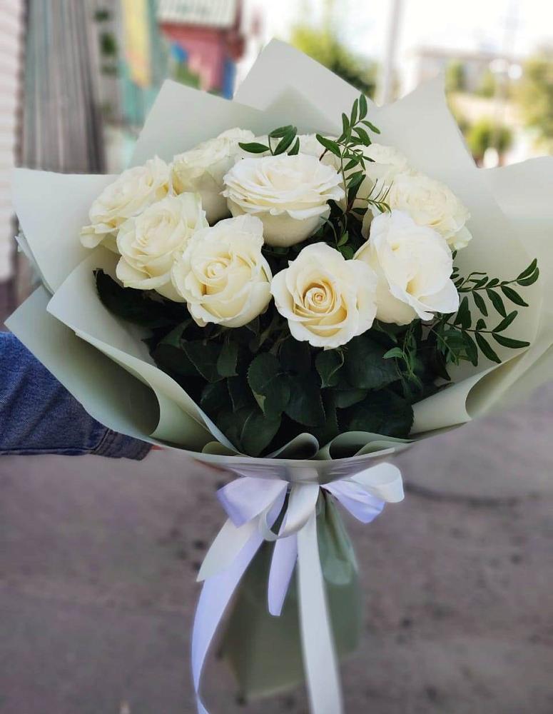 Букет Белые розы Проуд в Духанино