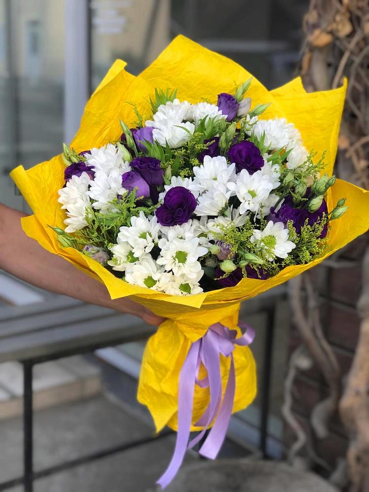 Букет цветов из: Ирисы, Хризантемы и Ромашки в Духанино