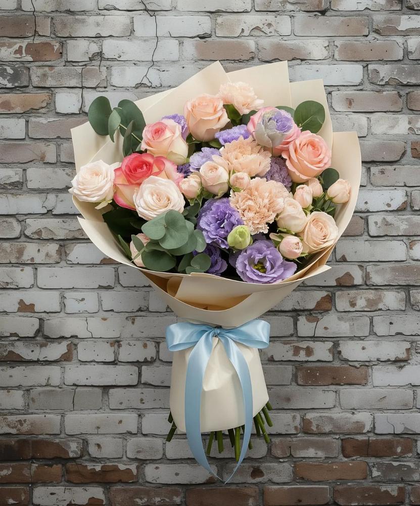 Букет цветов из: Розы, Лизиантусы и Гвоздики в Духанино