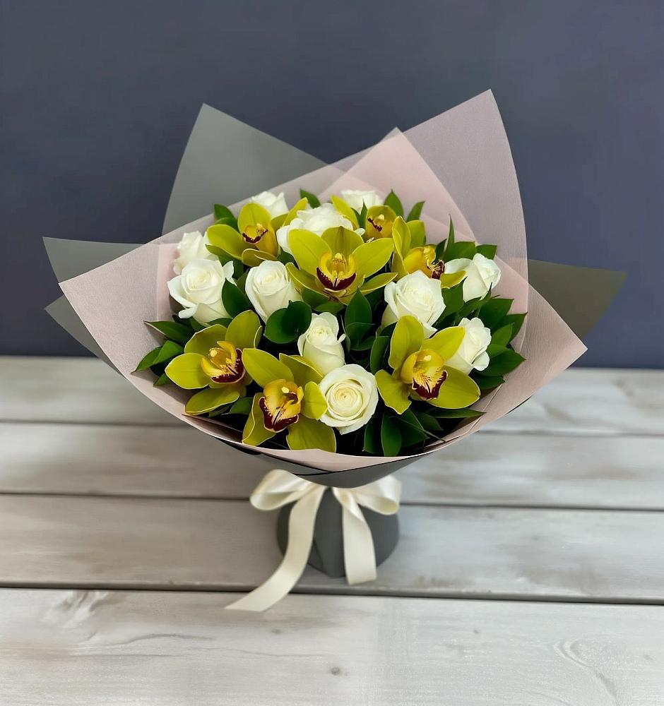 Букет цветов из: Орхидеи и Розы в Духанино