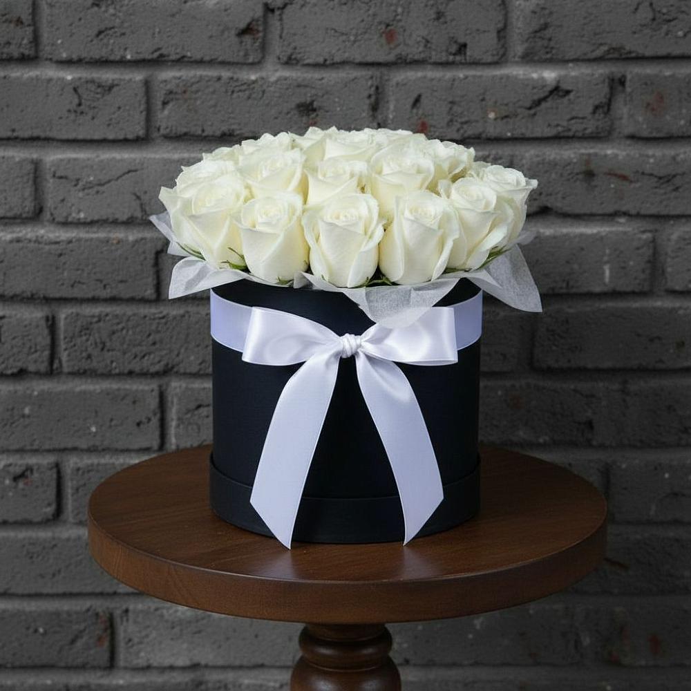 Цветочная композиция из Розы в шляпной коробке в Духанино